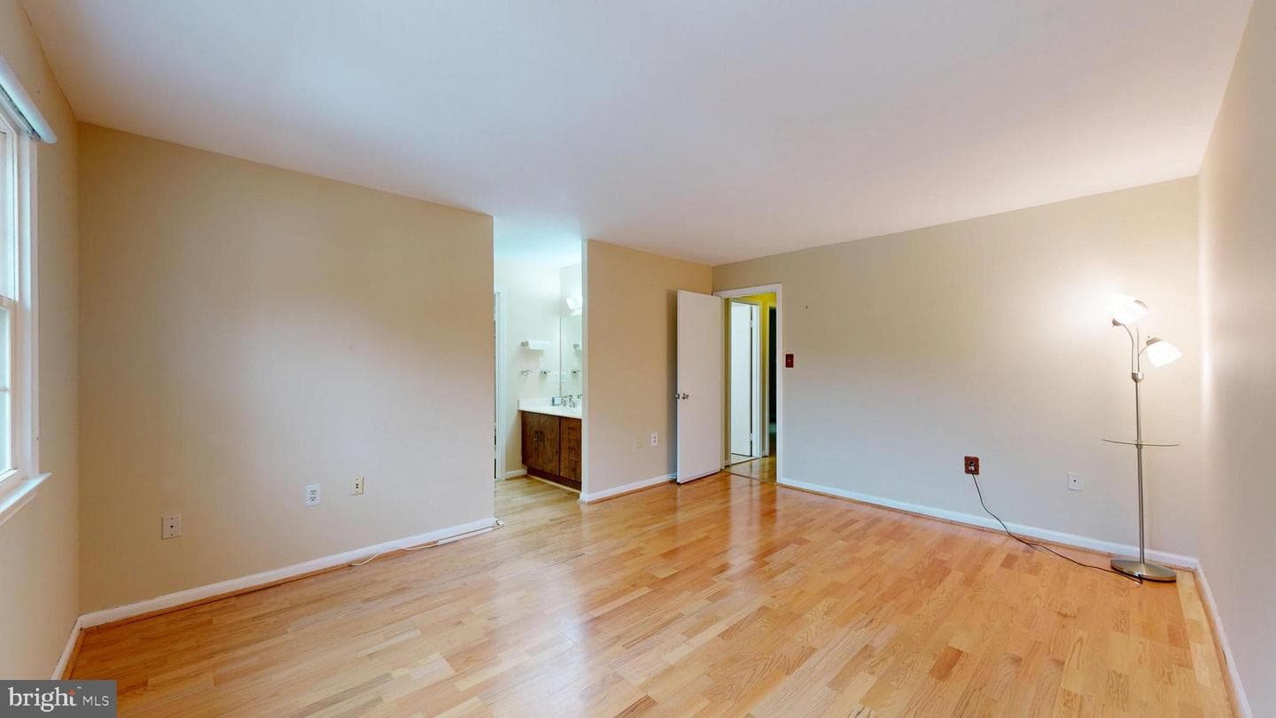 732 Hunter Court SW photo 28