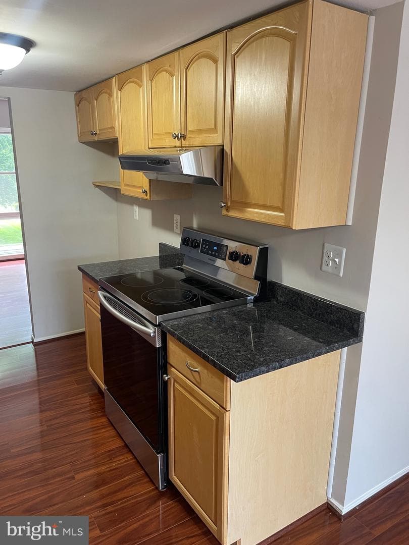 7918 Bentley Village Drive #14a photo 5
