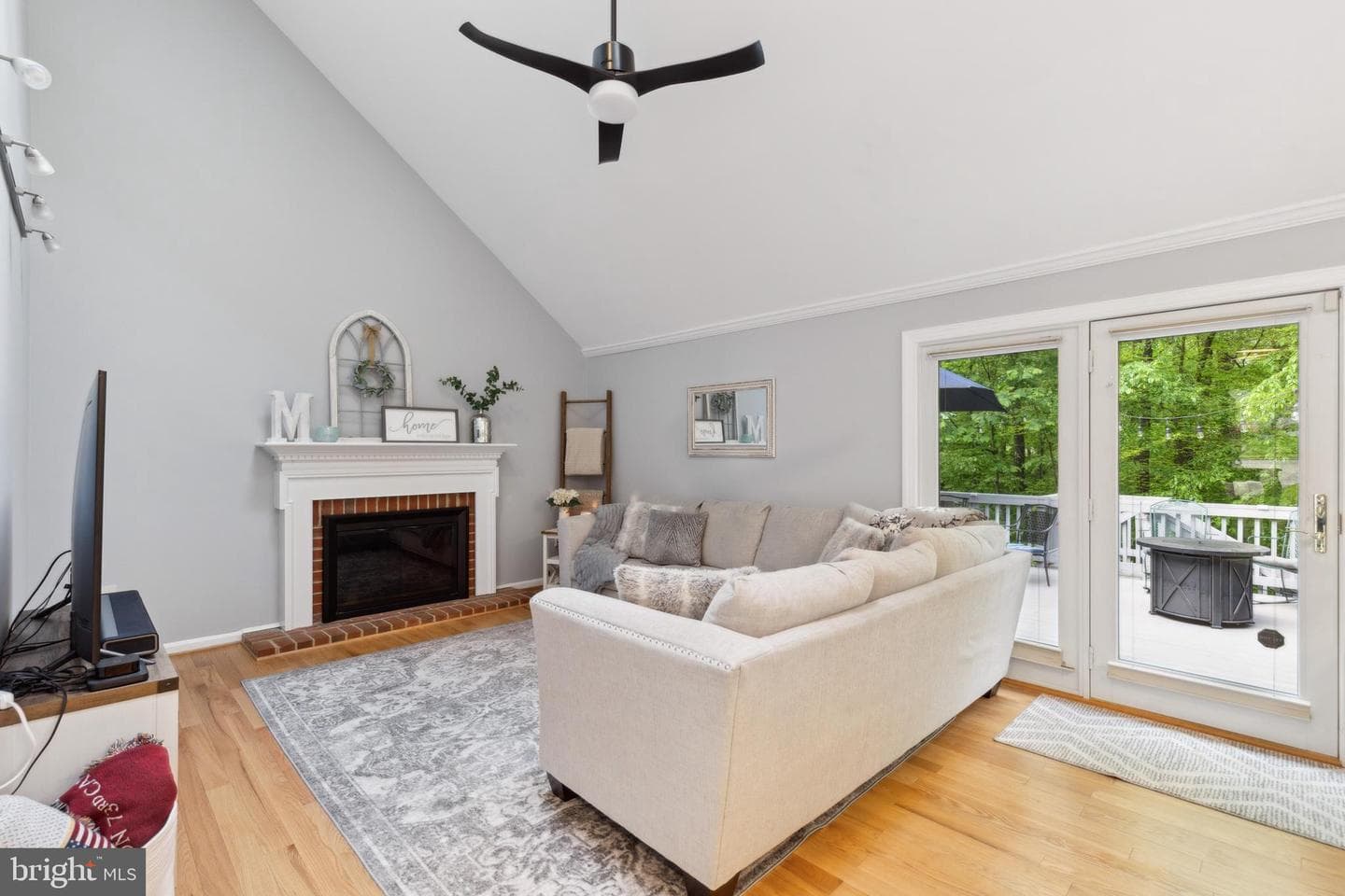 6724 Passageway Place photo 7