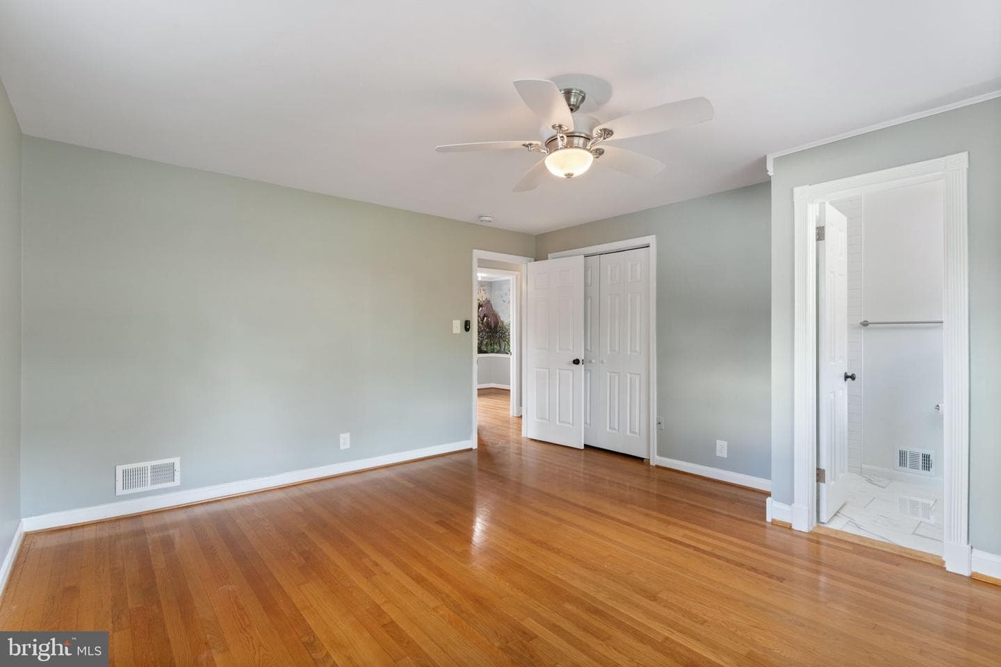 7024 Statendam Court photo 30