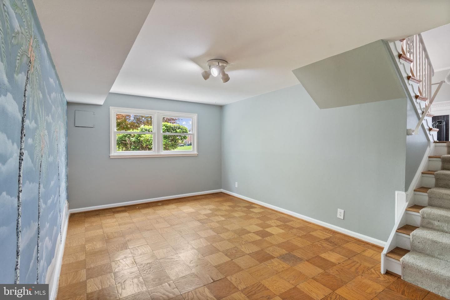 7024 Statendam Court photo 34