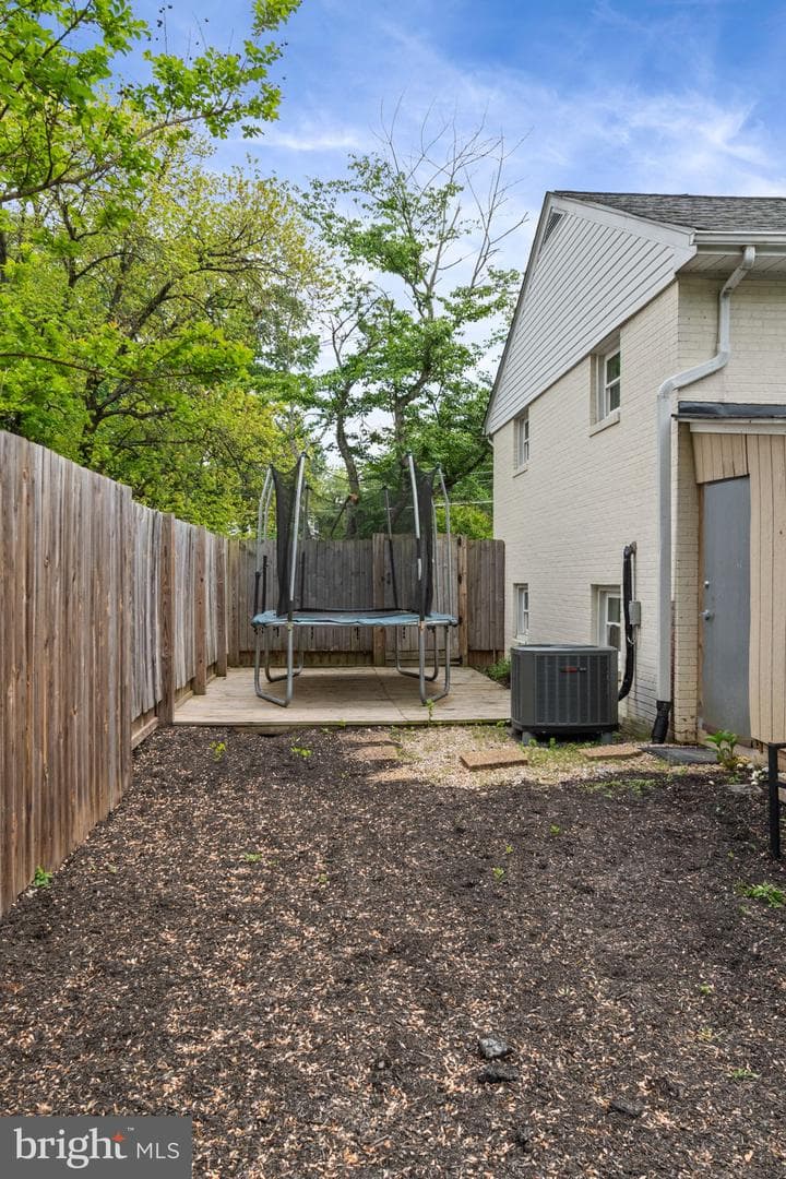 7024 Statendam Court photo 48
