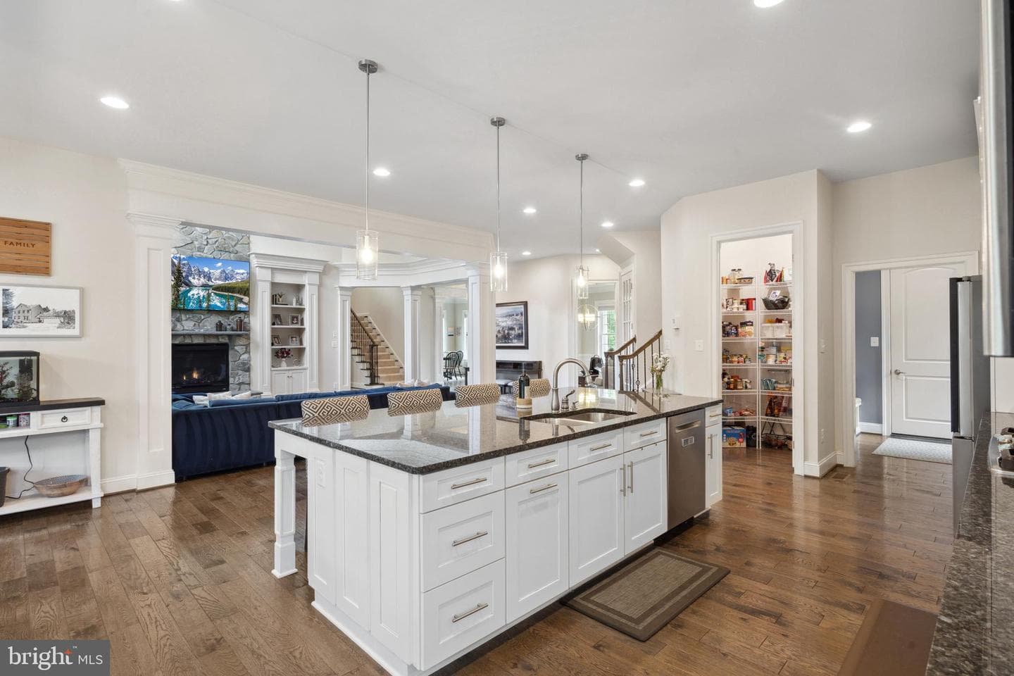 7578 Glen Pointe Court photo 13