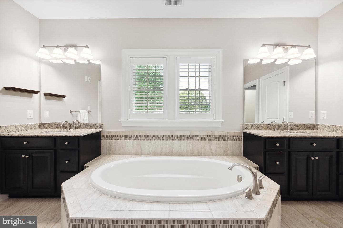 7578 Glen Pointe Court photo 30