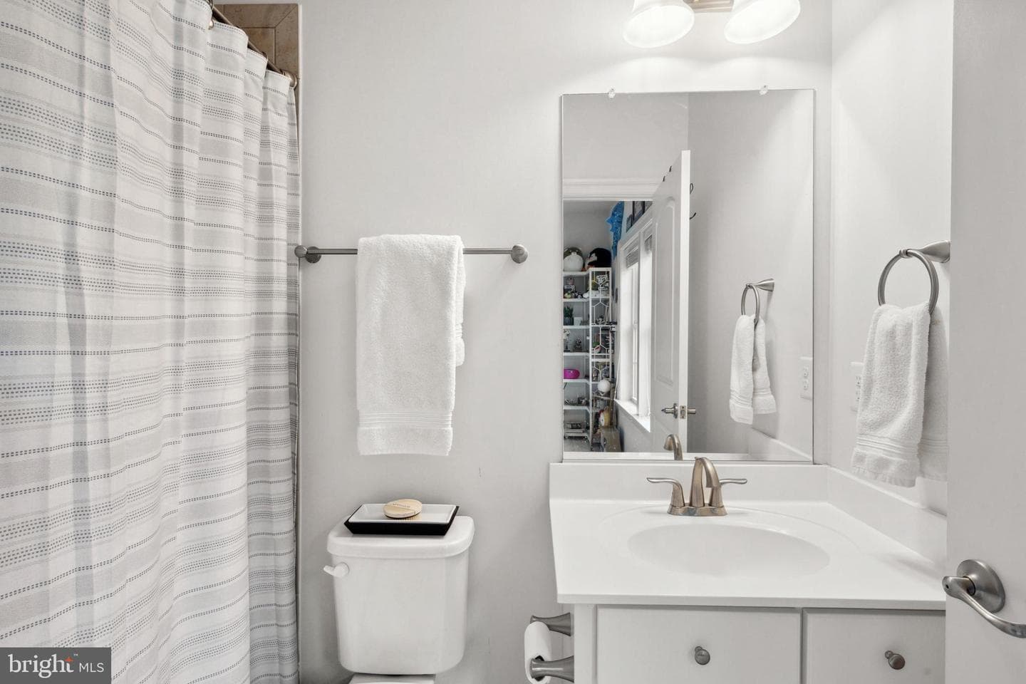 7578 Glen Pointe Court photo 40