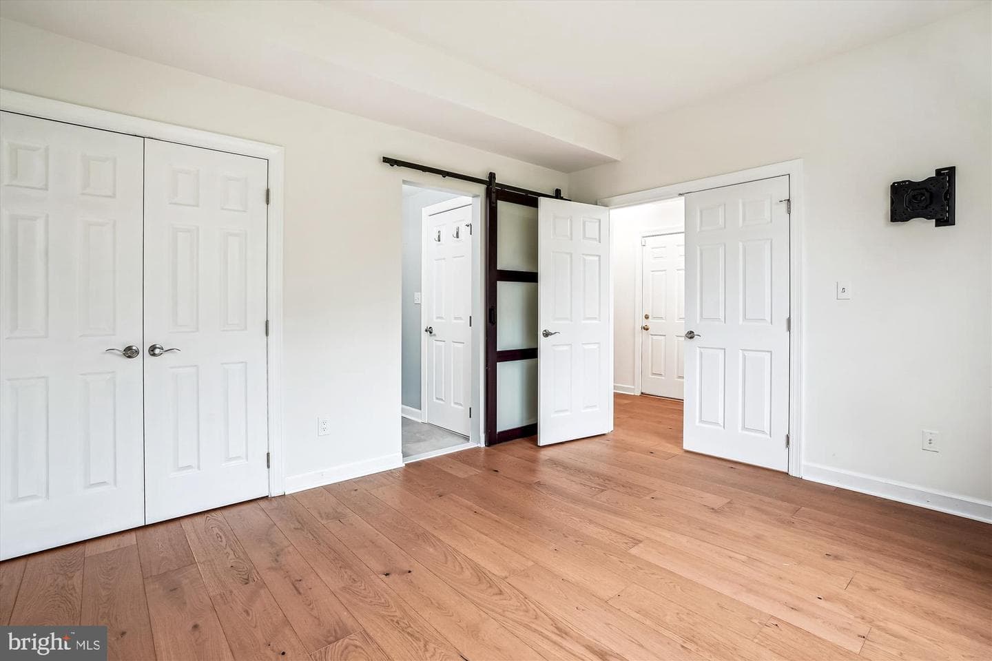 5803 Deer Pond Road photo 8