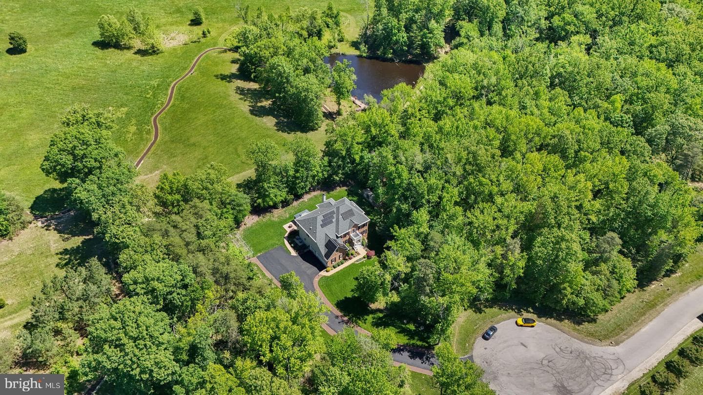 7634 Belmont Landing Road photo 11