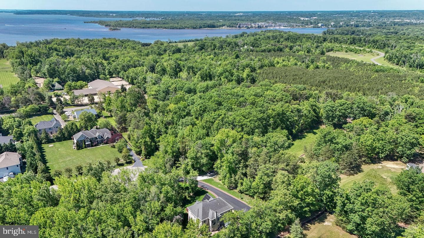 7634 Belmont Landing Road photo 12