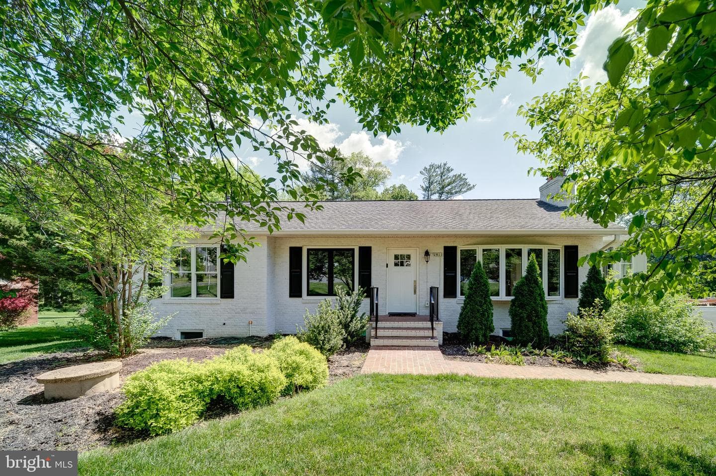 2811 Cedar Lane