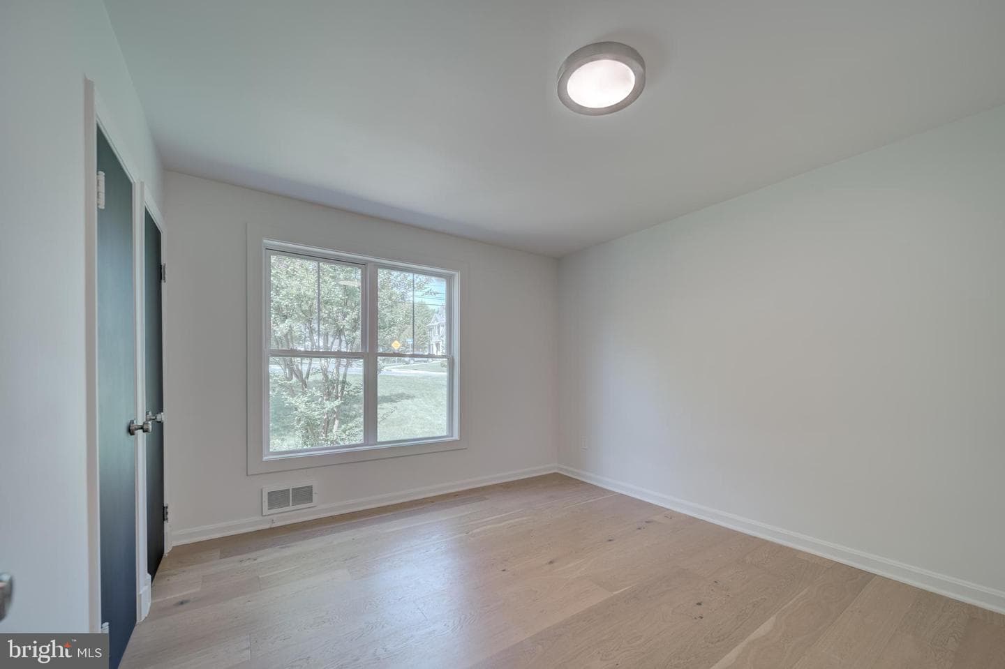 2811 Cedar Lane photo 14