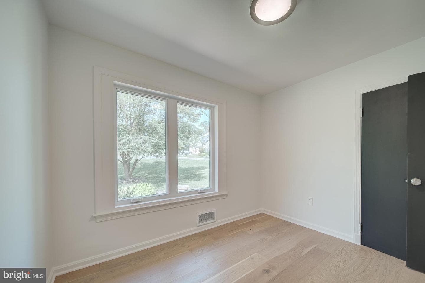 2811 Cedar Lane photo 15