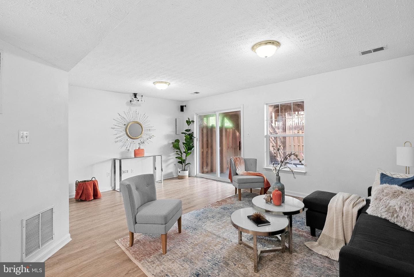 2505 Wheat Meadow Court photo 8