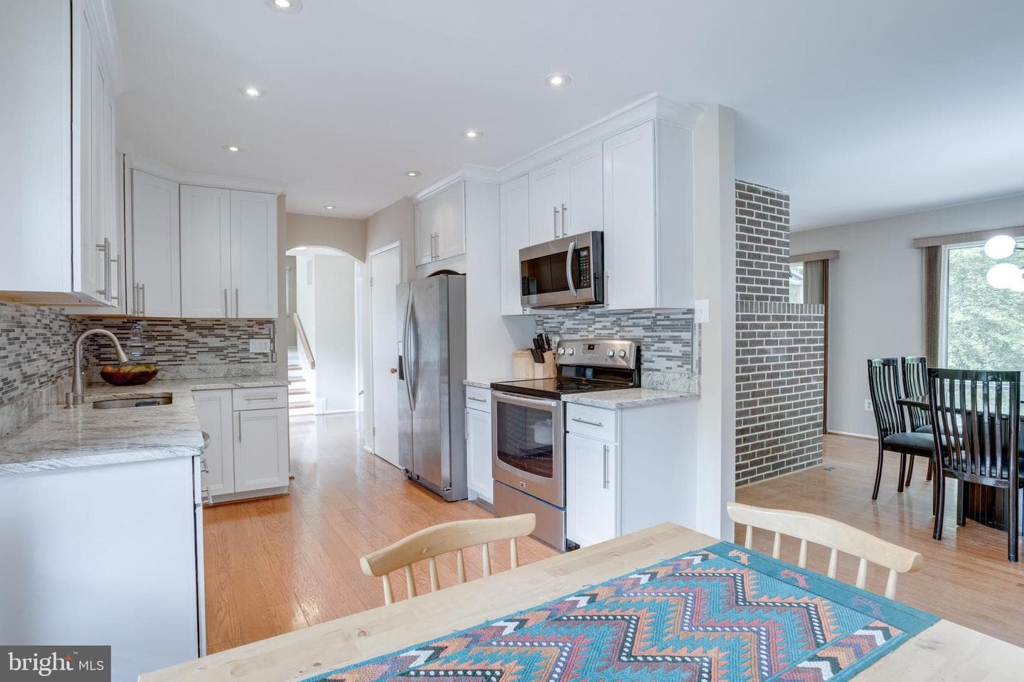8608 Battailles Court photo 12