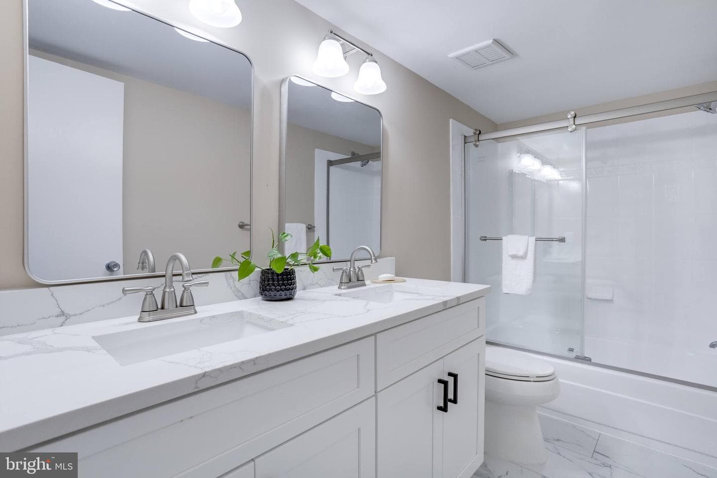 8608 Battailles Court photo 23