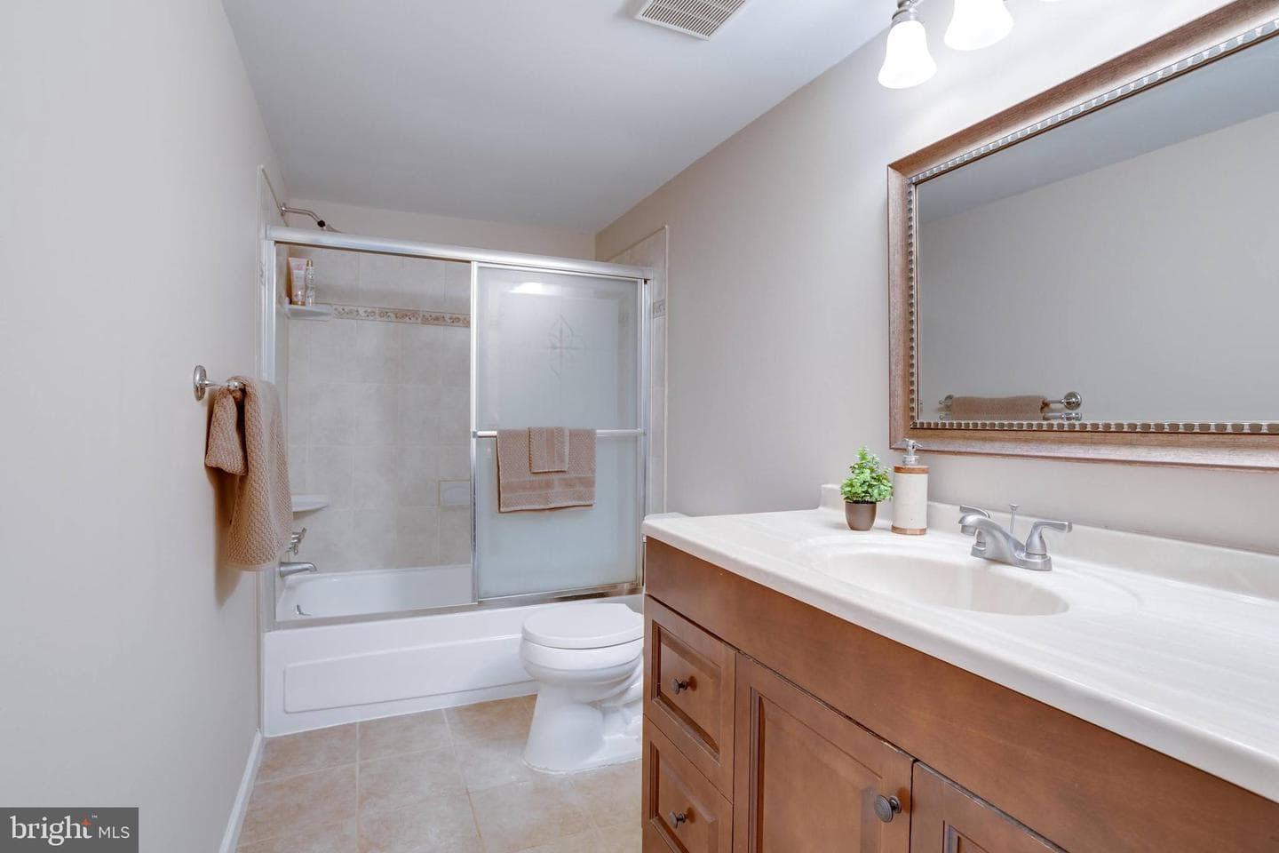 8608 Battailles Court photo 25