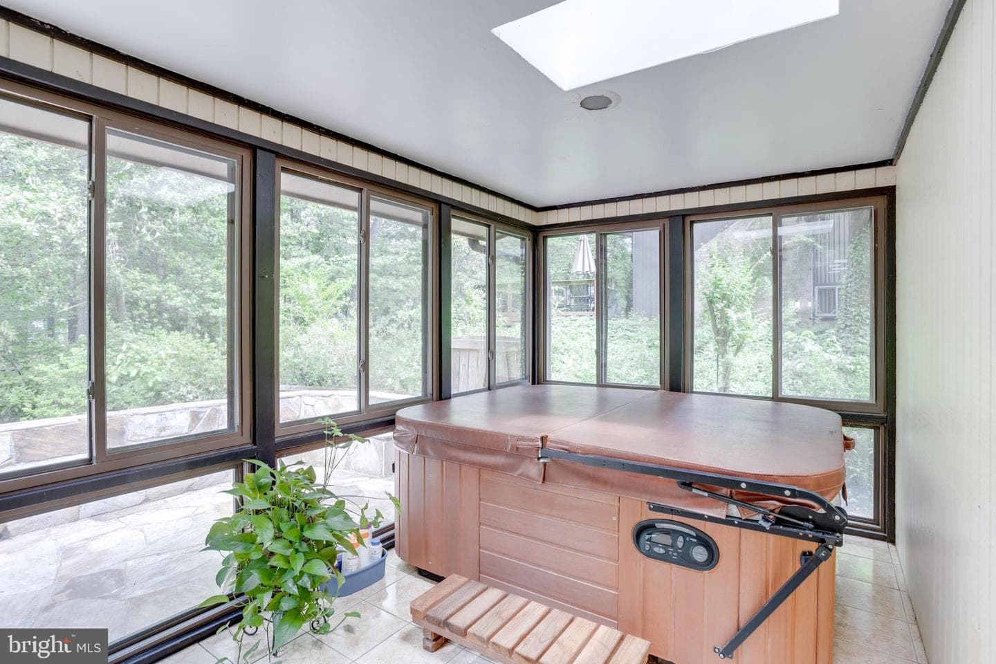 8608 Battailles Court photo 4