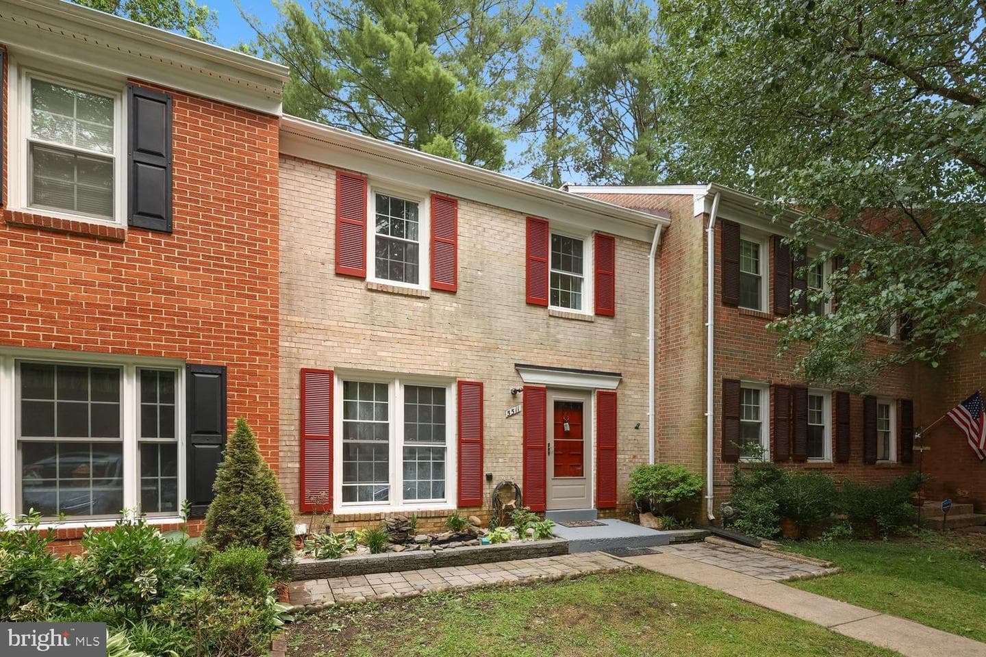 5511 Mitcham Court photo 2