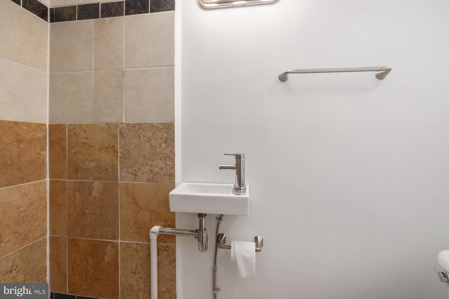 5511 Mitcham Court photo 28