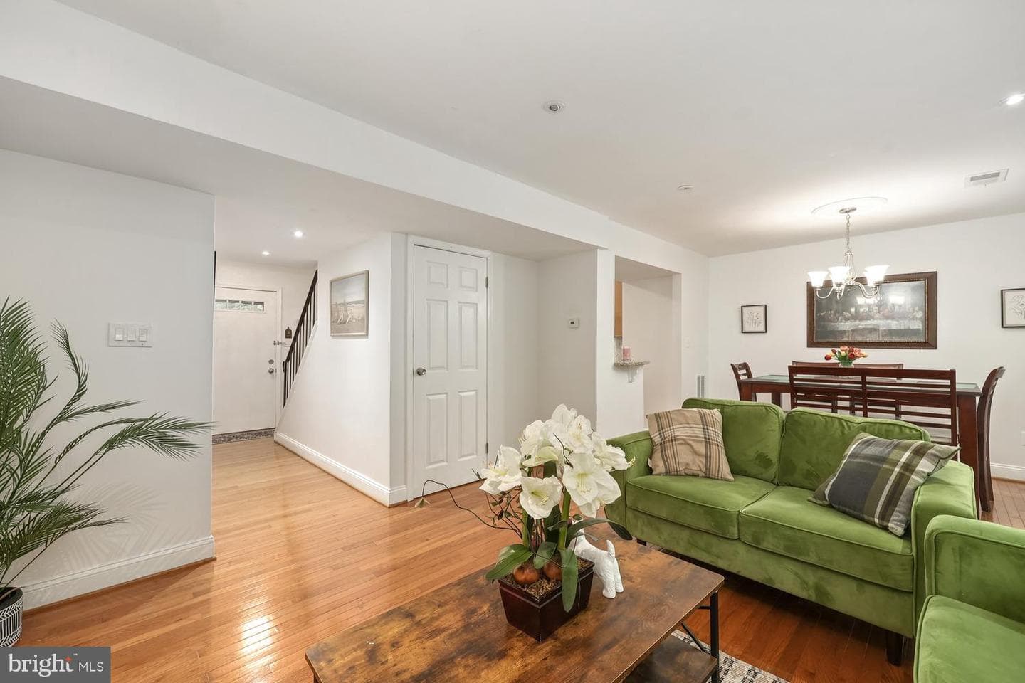 5511 Mitcham Court photo 6