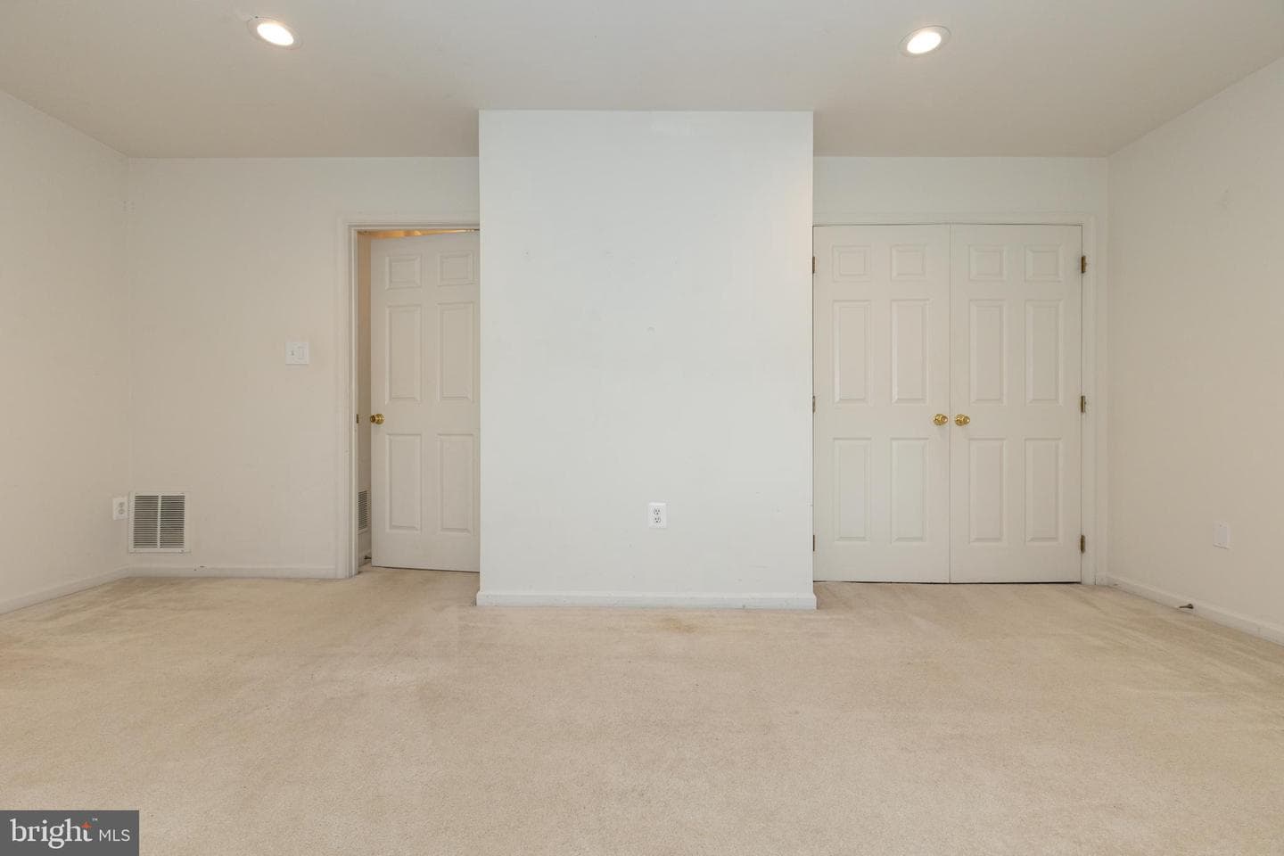 6376 James Harris Way photo 11