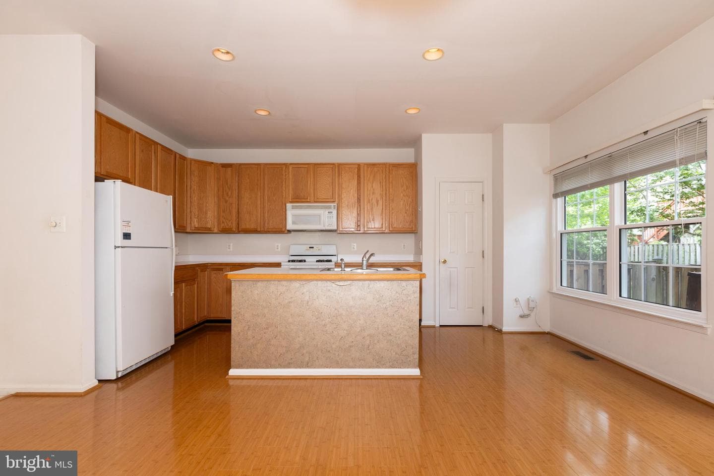 6376 James Harris Way photo 21