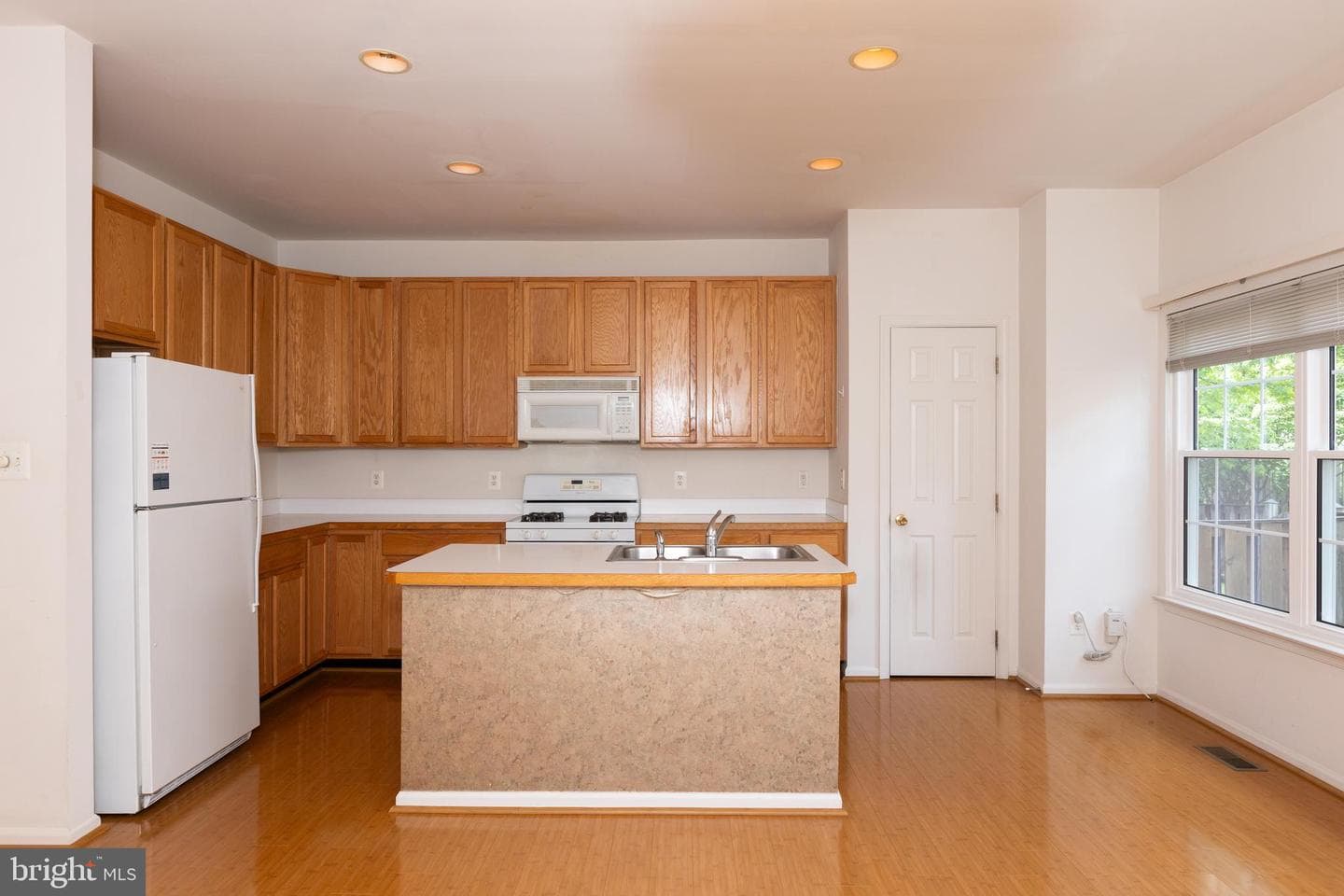 6376 James Harris Way photo 22