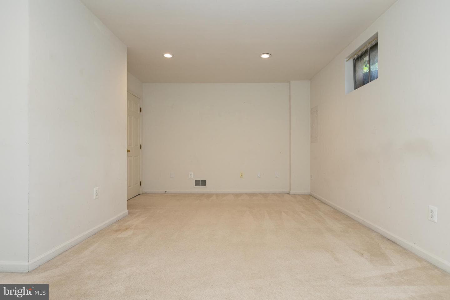 6376 James Harris Way photo 9
