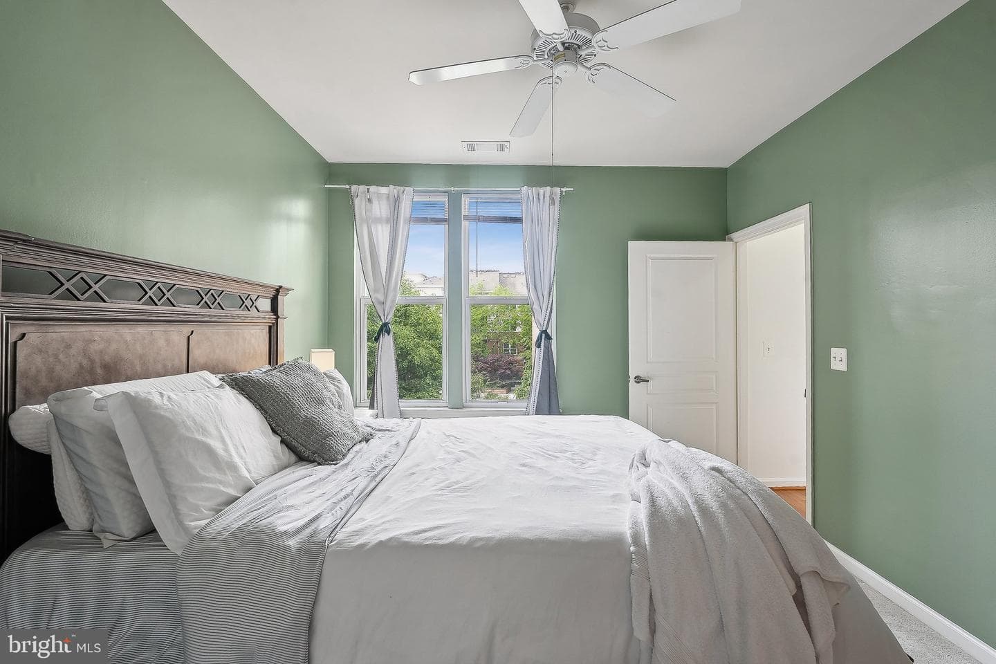 12000 Market Street #318 photo 13