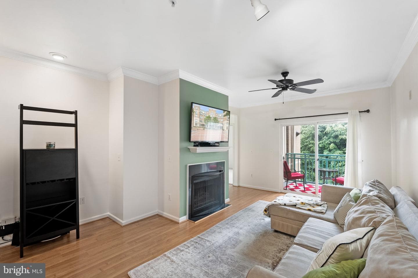 12000 Market Street #318 photo 7