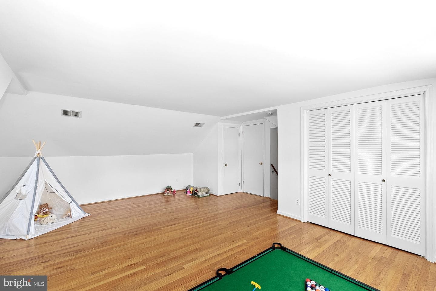 7607 Newcastle Drive photo 32