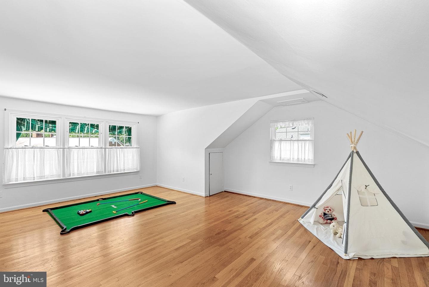 7607 Newcastle Drive photo 33