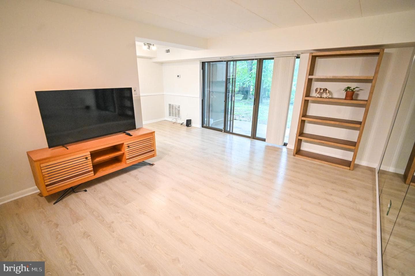 2329 Freetown Court #2b photo 13