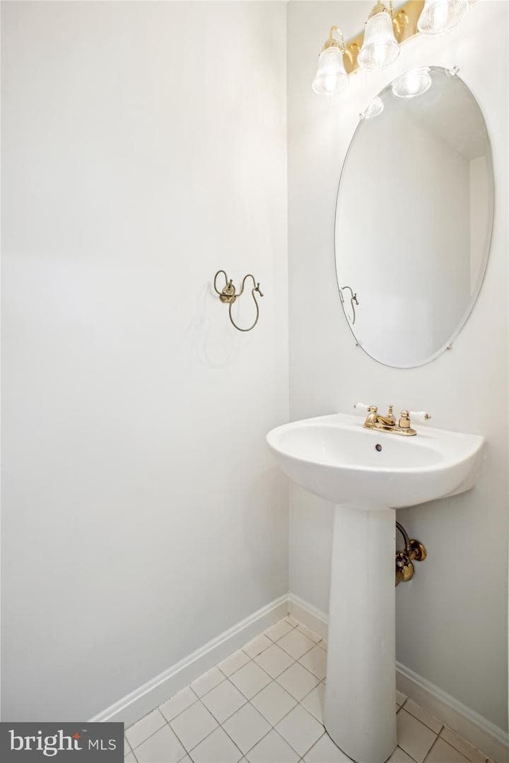 6319 Franconia Commons Drive photo 23