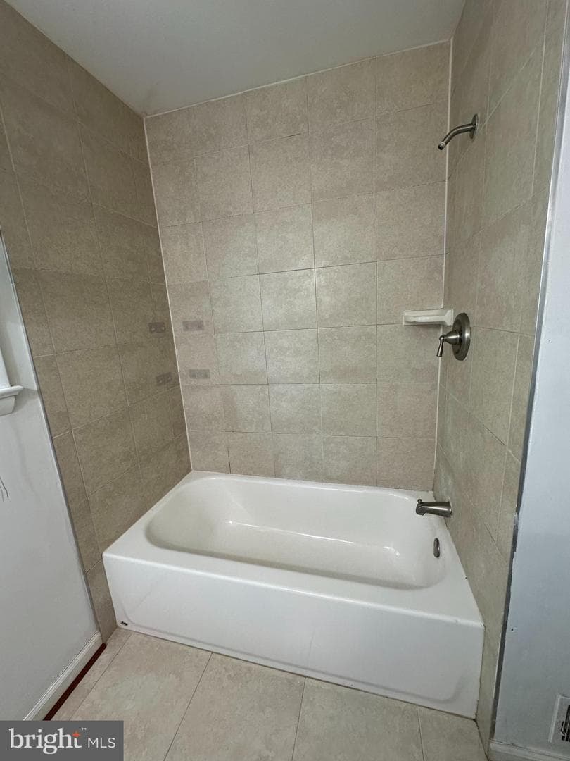 14825 Carlbern Drive photo 12