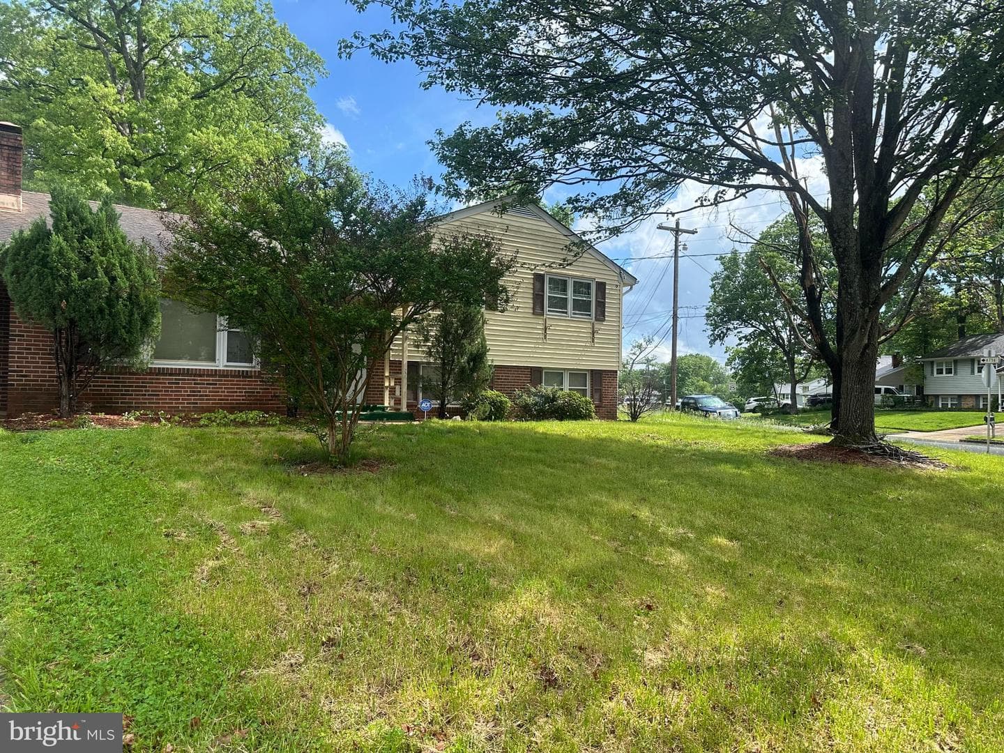 14825 Carlbern Drive photo 2