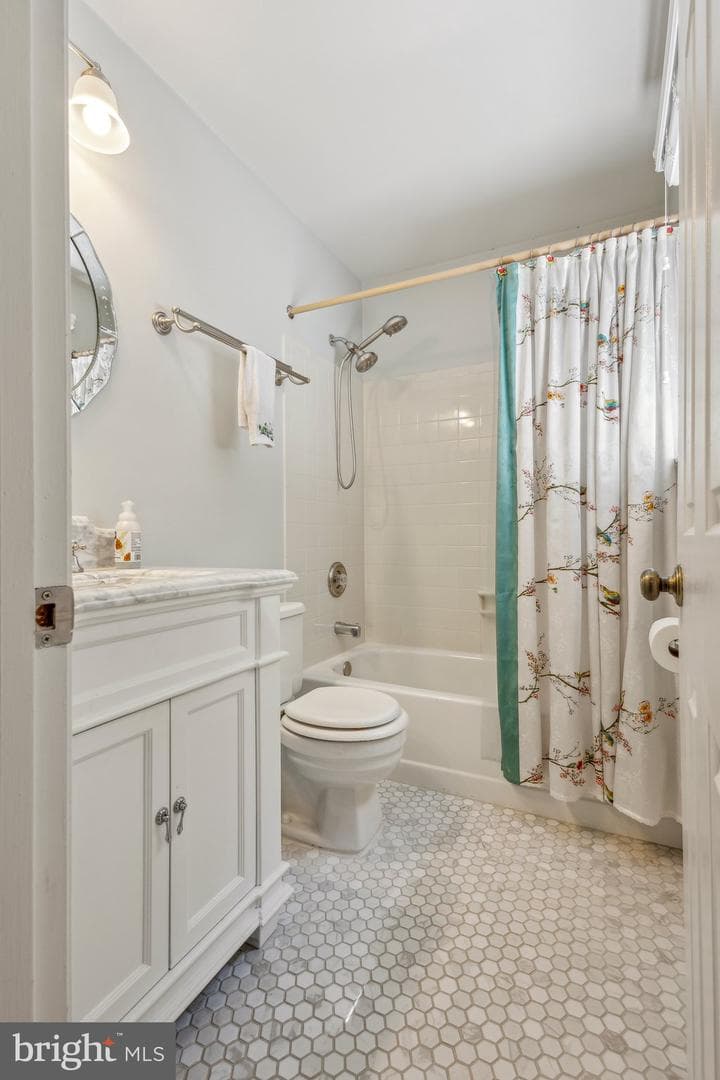 6813 Jeremiah Court photo 23