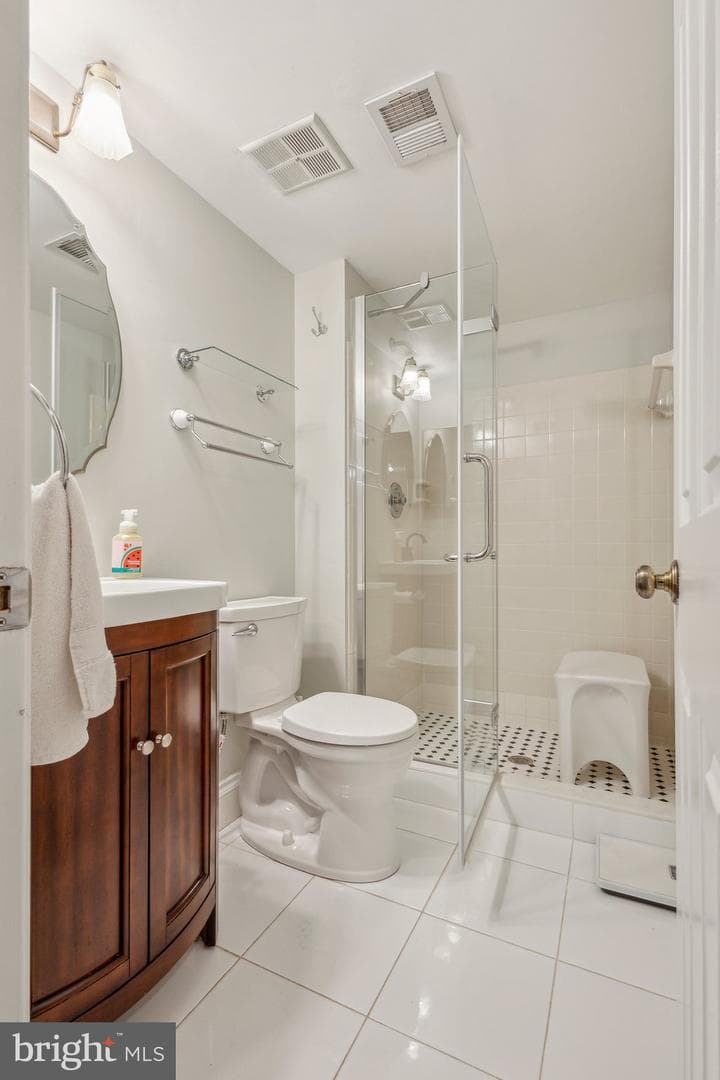 6813 Jeremiah Court photo 27