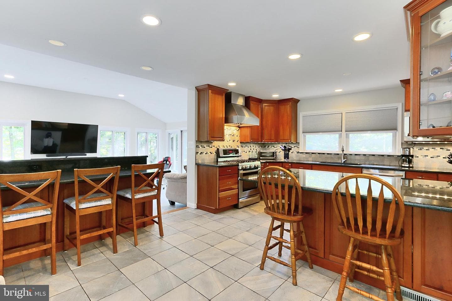 10621 Old Colchester Road photo 5