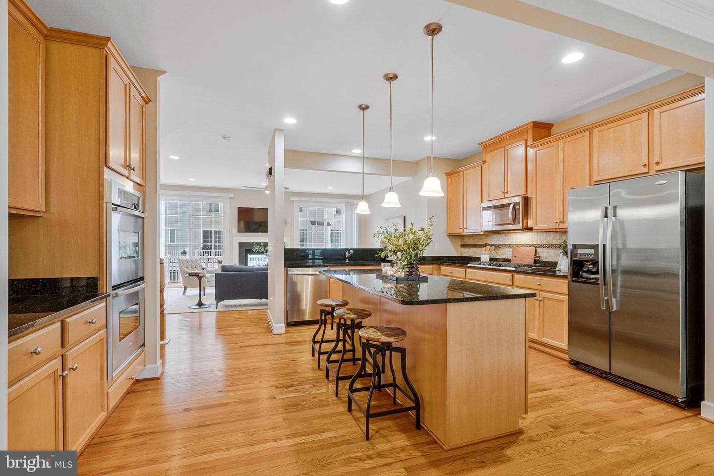 109 Anthem Avenue photo 10