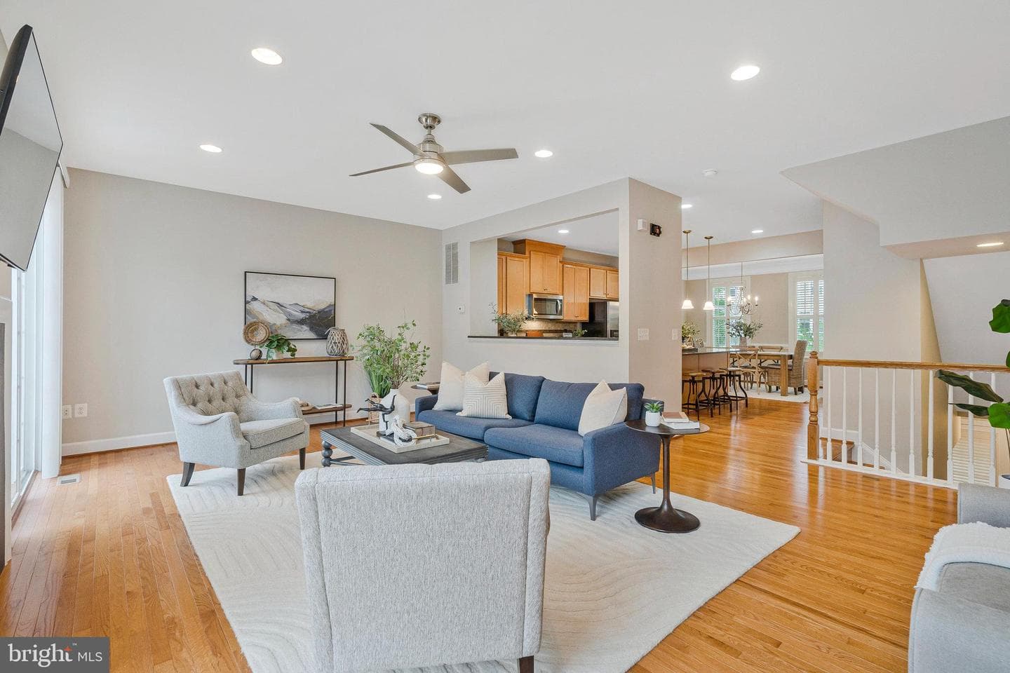 109 Anthem Avenue photo 11