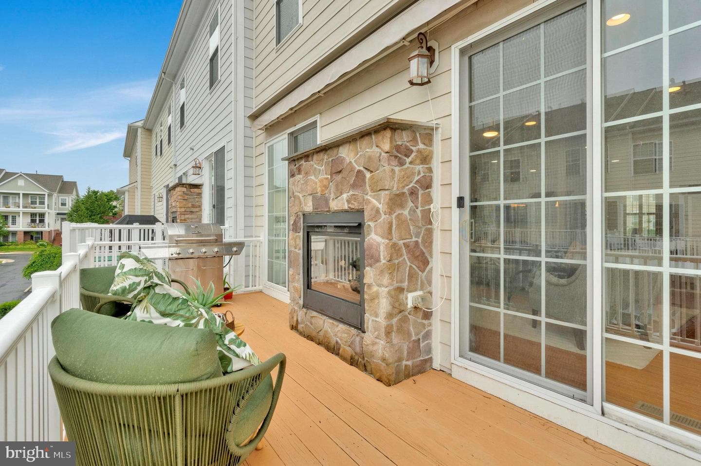 109 Anthem Avenue photo 14