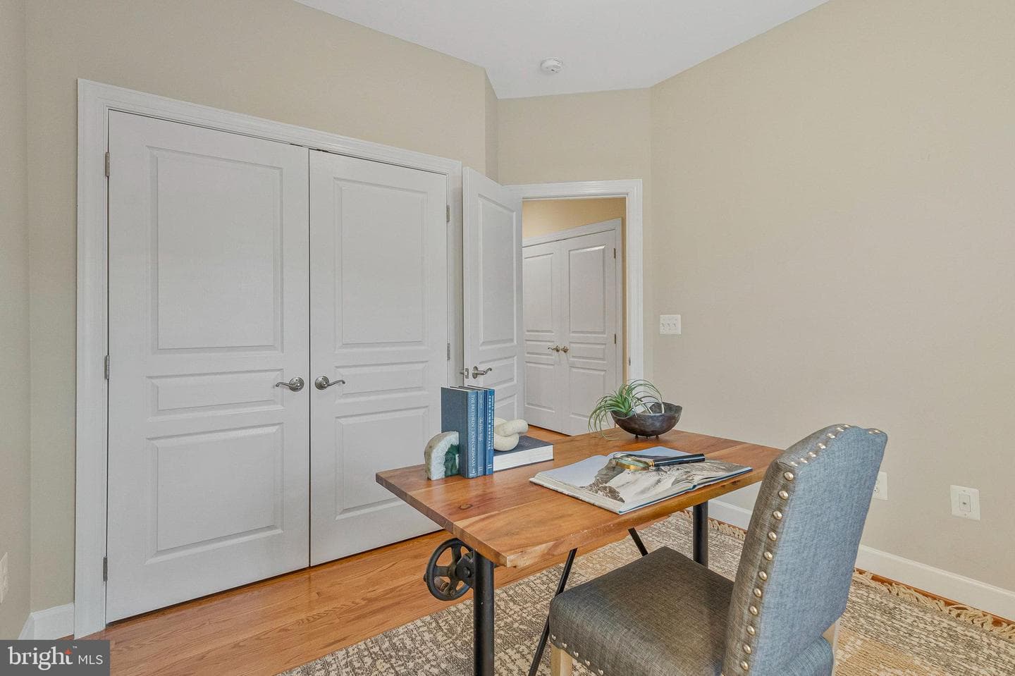 109 Anthem Avenue photo 28
