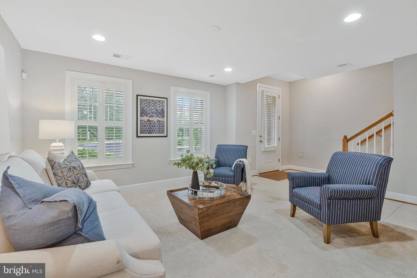 109 Anthem Avenue photo 3