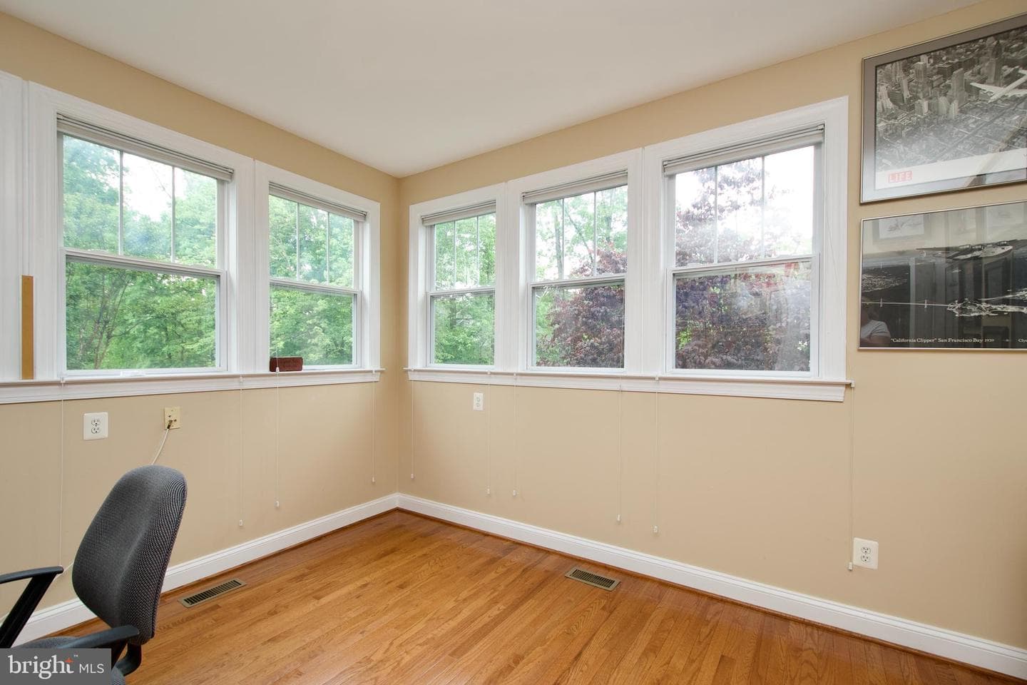 8931 Kiger Street photo 23