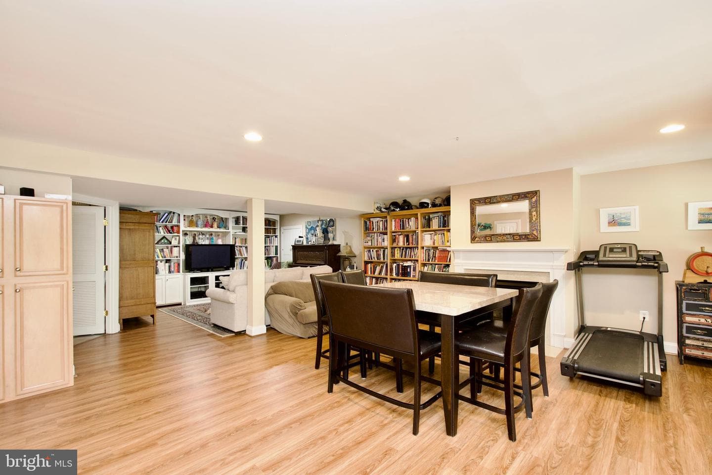 8931 Kiger Street photo 36