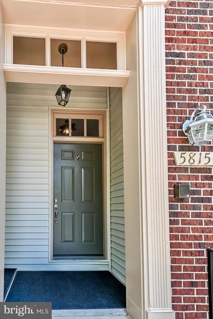 5815 Walden Commons Court #123 photo 4