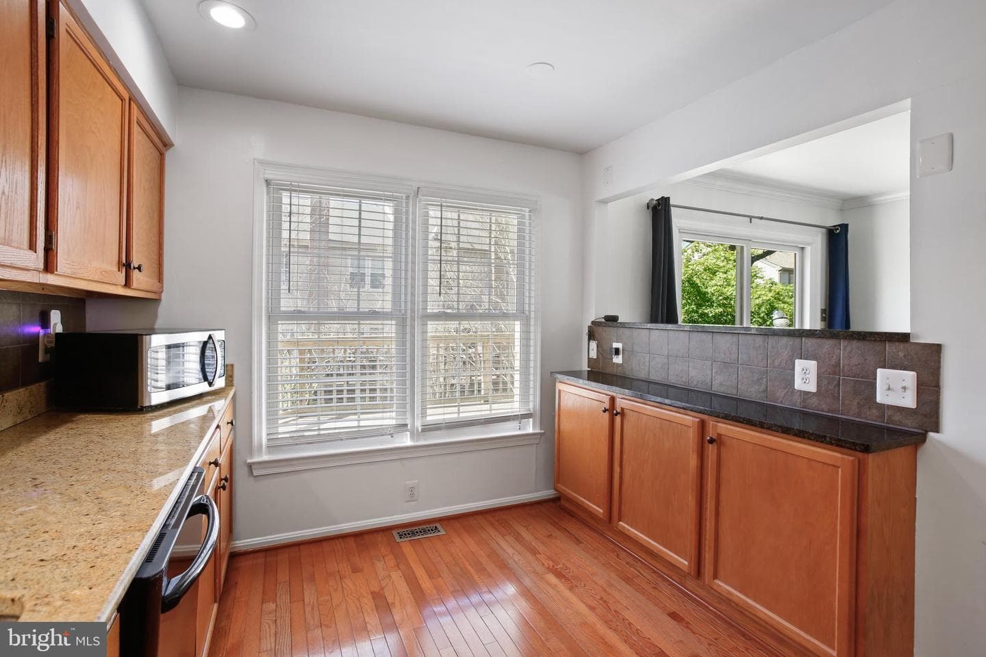 4263 Sleepy Lake Drive photo 11