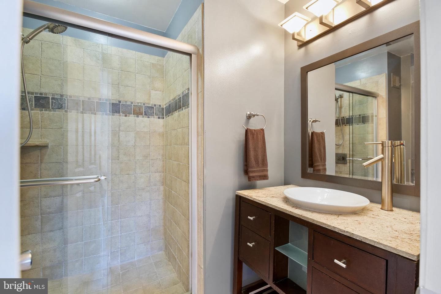 4263 Sleepy Lake Drive photo 20