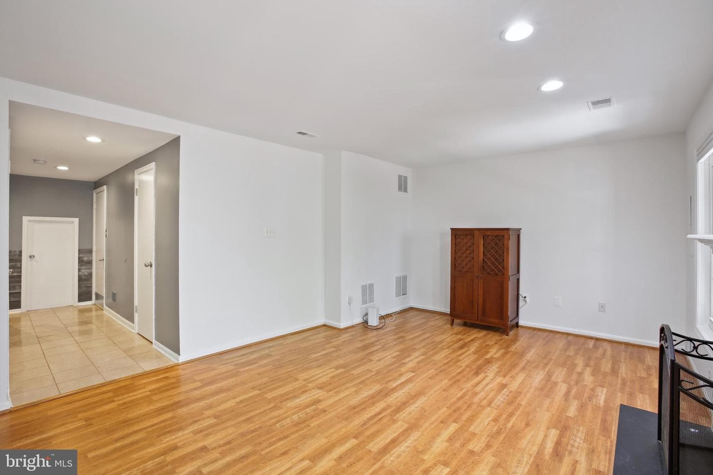 4263 Sleepy Lake Drive photo 23