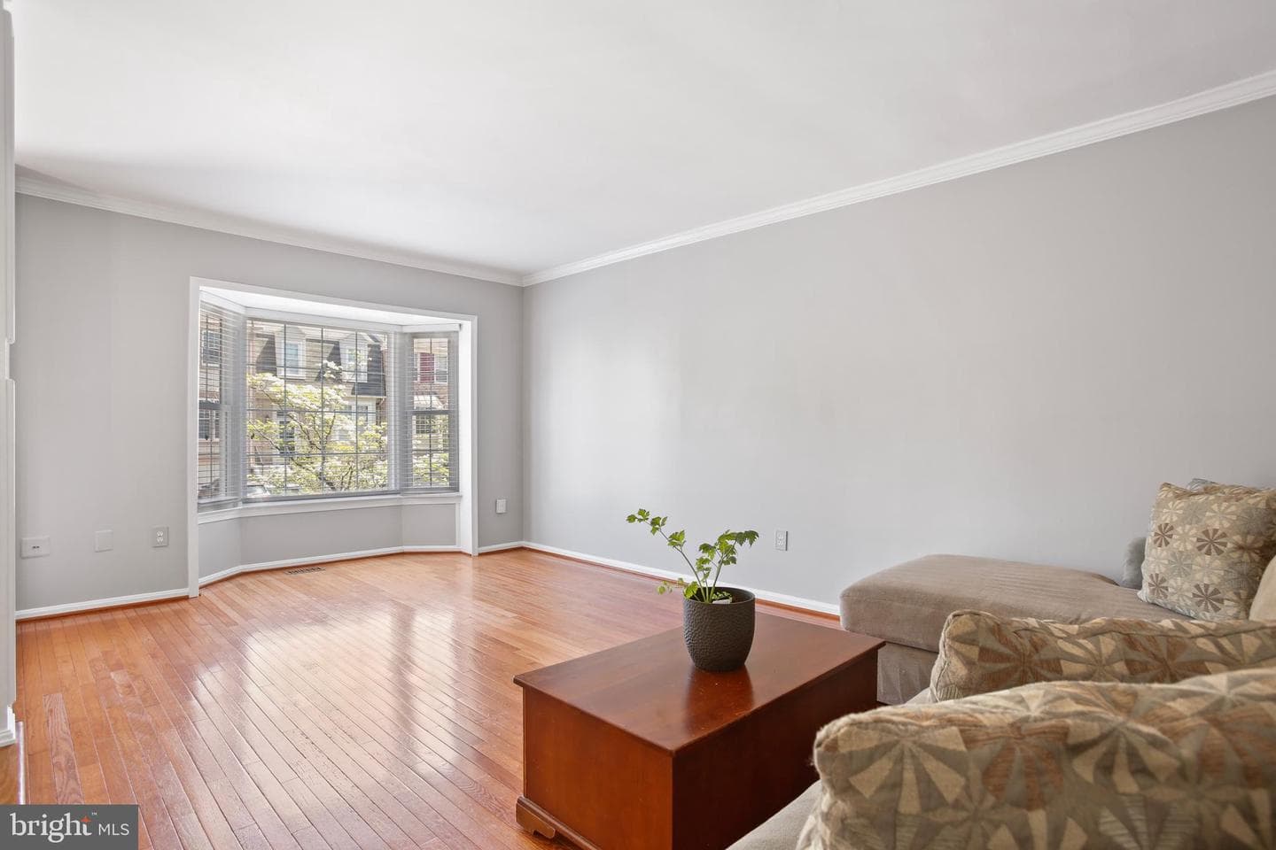 4263 Sleepy Lake Drive photo 5